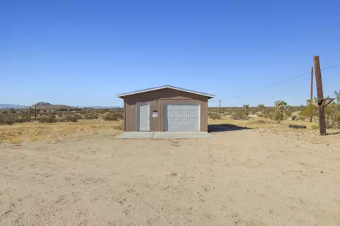 18650 Avenue H E, Lancaster, CA 93535 photo 3