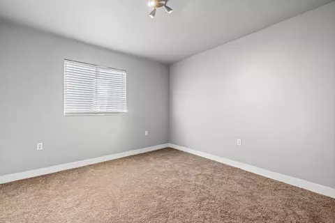 18650 Avenue H E, Lancaster, CA 93535 photo 22