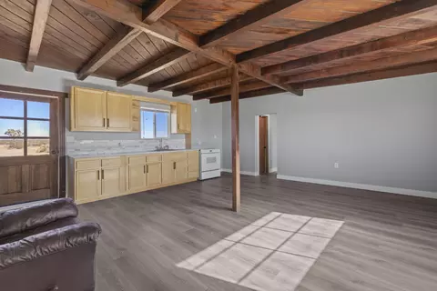 18650 Avenue H E, Lancaster, CA 93535 photo 9
