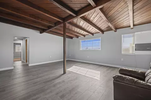 18650 Avenue H E, Lancaster, CA 93535 photo 7