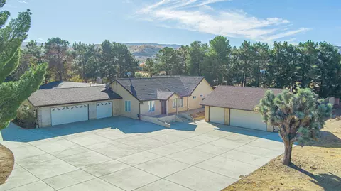 40909 36th St W, Palmdale, CA 93551