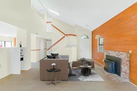 554 Jackman St E, Lancaster, CA 93535 photo 3