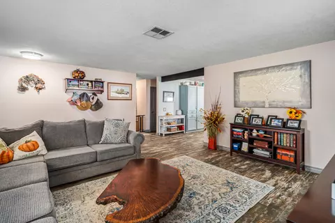 33127 Dorama Ave, Acton, CA 93510 photo 8
