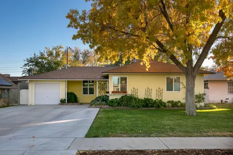 1408 Jackman St W, Lancaster, CA 93534