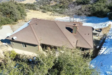 24840 Keene Ct, Tehachapi, CA 93561 photo 2