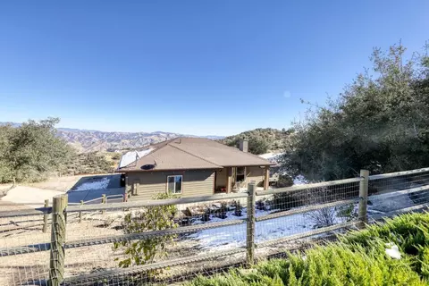 24840 Keene Ct, Tehachapi, CA 93561 photo 3