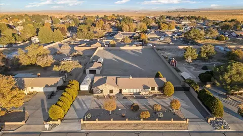 View/Area - 43708 35th St E, Lancaster, CA 93535 photo 1 of 4