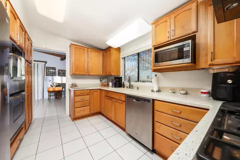 35918 40th St E, Palmdale, CA 93552 photo 11