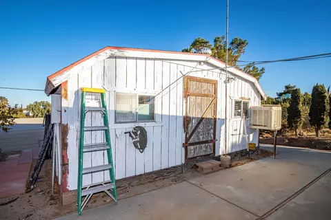 35918 40th St E, Palmdale, CA 93552 photo 26