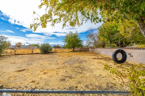 Exterior - 44201 Denmore Ave, Lancaster, CA 93535 photo 8 of 12
