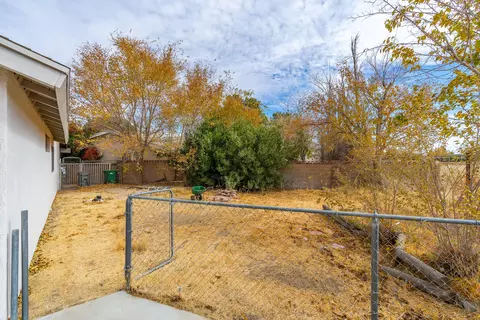 Exterior - 44201 Denmore Ave, Lancaster, CA 93535 photo 12 of 12
