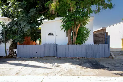 7650 Balboa Blvd #125, Van Nuys, CA 91406