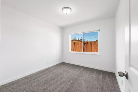 437 Lightcap St, Lancaster, CA 93535 photo 23