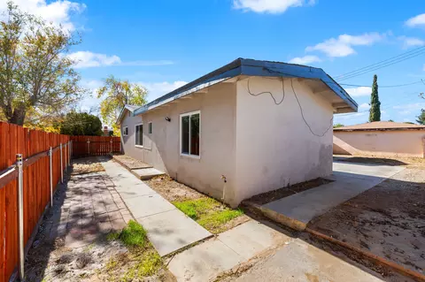 437 Lightcap St, Lancaster, CA 93535 photo 32