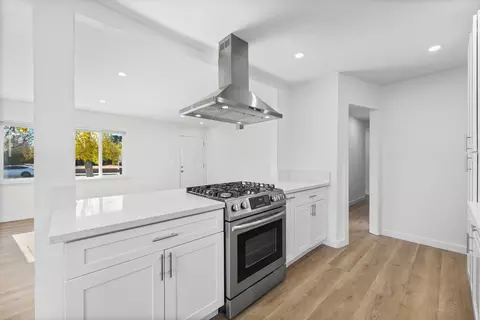 437 Lightcap St, Lancaster, CA 93535 photo 12