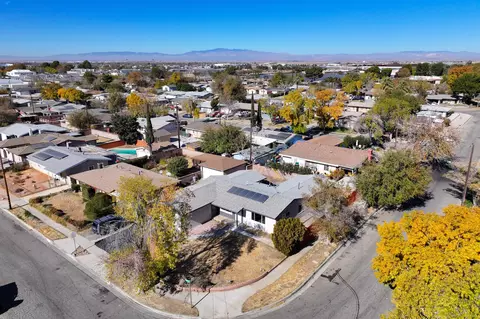 437 Lightcap St, Lancaster, CA 93535 photo 34