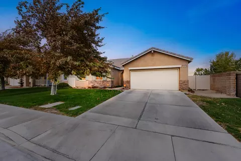6627 Adainville Dr, Palmdale, CA 93552