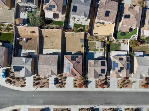 View/Area - 37531 Citron Pl, Palmdale, CA 93551 photo 4 of 4