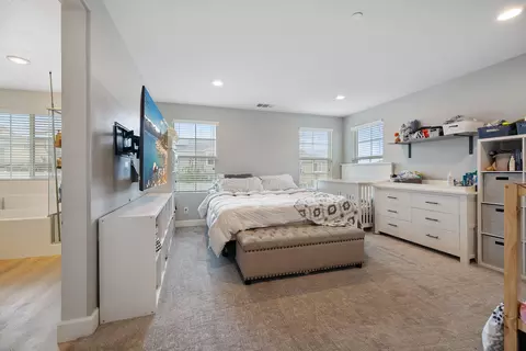 Bedroom - 37531 Citron Pl, Palmdale, CA 93551 photo 4 of 5