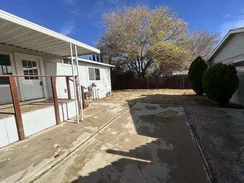 Exterior - 1240 Arabian Dr, Tehachapi, CA 93561 photo 4 of 9