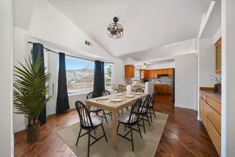 Dining - 22521 Fargo Way, Tehachapi, CA 93561 photo 2 of 2