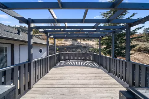Exterior - 22521 Fargo Way, Tehachapi, CA 93561 photo 10 of 10