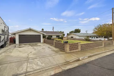 16536 Del Norte Dr, Mojave, CA 93501