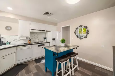 1138 Ave J8 W, Lancaster, CA 93534 photo 6