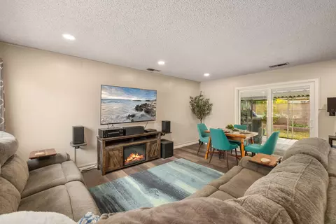 1138 Ave J8 W, Lancaster, CA 93534 photo 4