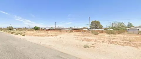 938 Porter St, Ridgecrest, CA 93555 photo 8