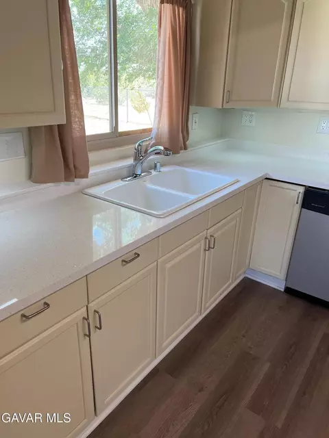Kitchen - 3358 Martin Ave, Mojave, CA 93501 photo 2 of 8