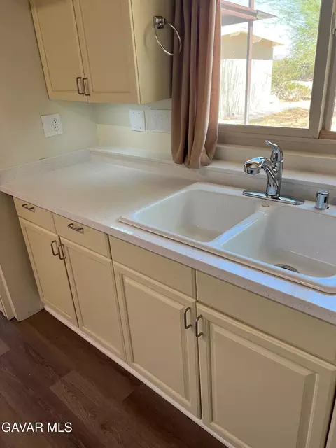 Kitchen - 3358 Martin Ave, Mojave, CA 93501 photo 3 of 8