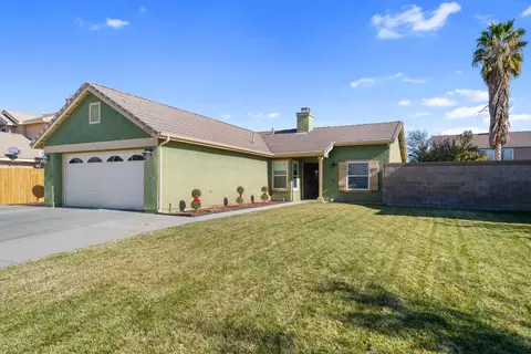36742 Solvay St, Palmdale, CA 93552 photo 2