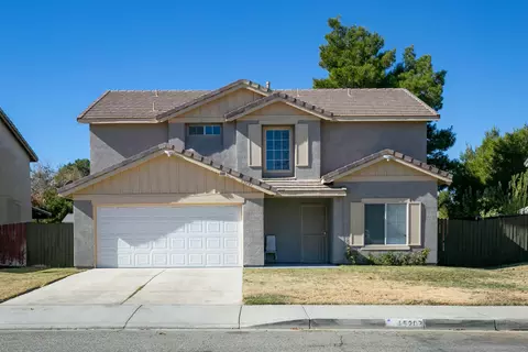 45207 17th St W, Lancaster, CA 93534