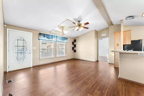 3524 E R #76, Palmdale, CA 93550 photo 8