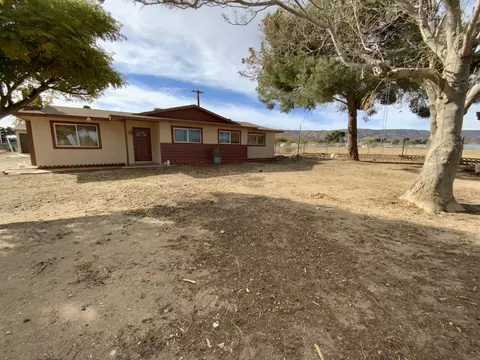 5037 M8 Ave W, Lancaster, CA 93536
