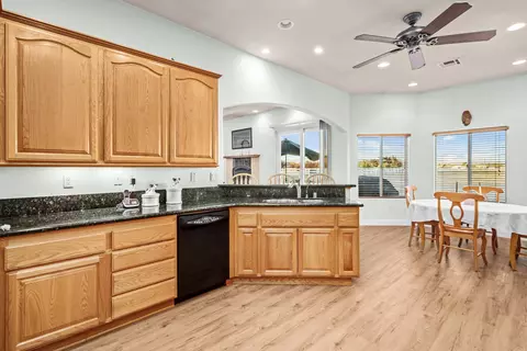 8127 Ave E12 W, Lancaster, CA 93536 photo 19