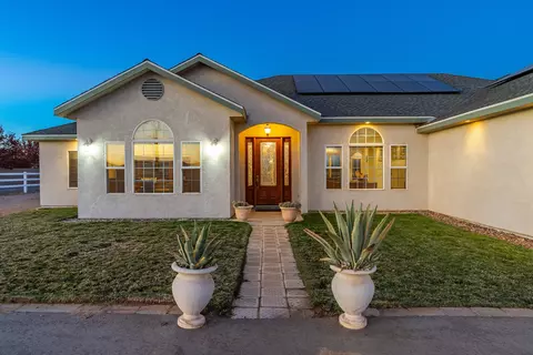 8127 Ave E12 W, Lancaster, CA 93536 photo 8