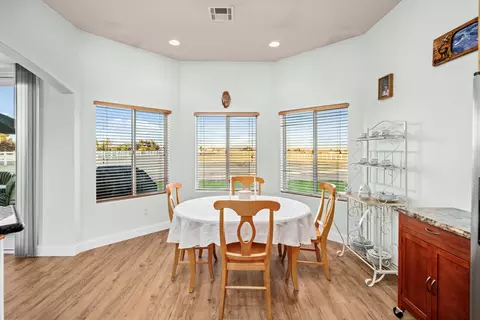 8127 Ave E12 W, Lancaster, CA 93536 photo 20