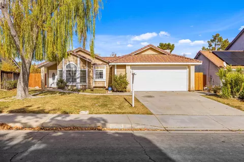 3041 Twincreek Ave, Palmdale, CA 93551