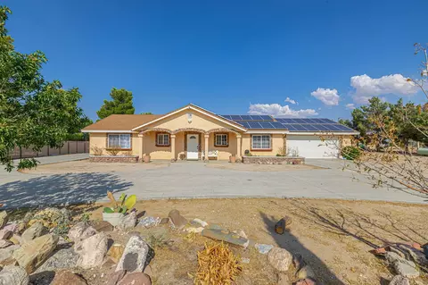 21414 Lutie Ave, Mojave, CA 93501