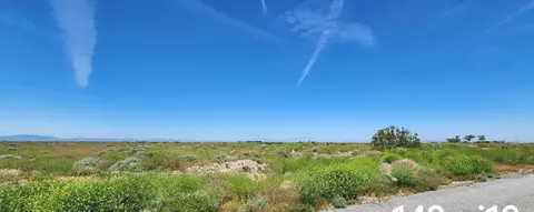 14000 Avenue J-10 E, Lancaster, CA 93535