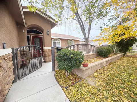 Exterior - 43340 27th St W, Lancaster, CA 93536 photo 3 of 16