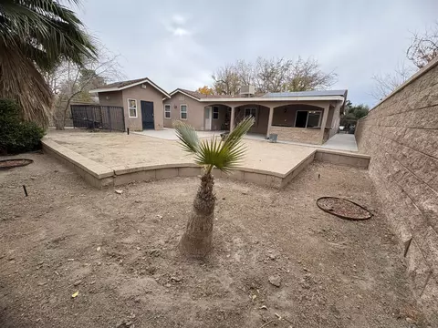 Exterior - 43340 27th St W, Lancaster, CA 93536 photo 14 of 16