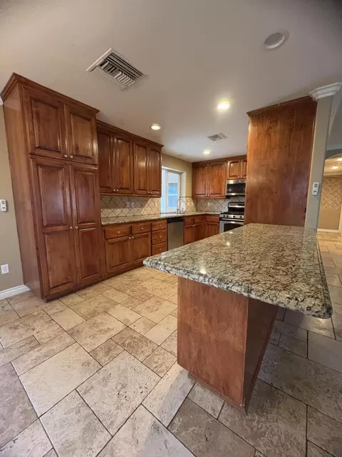 Kitchen - 43340 27th St W, Lancaster, CA 93536 photo 2 of 2