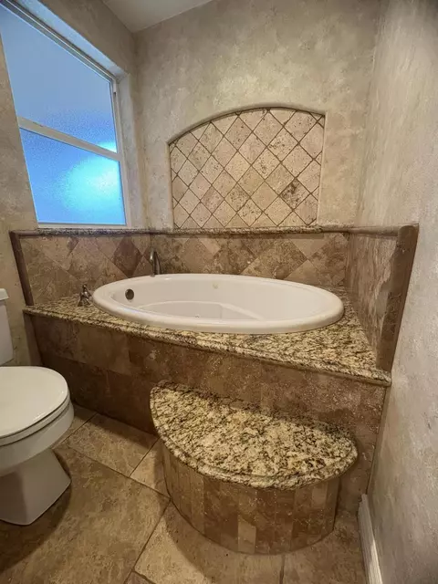 Bath - 43340 27th St W, Lancaster, CA 93536 photo 5 of 5