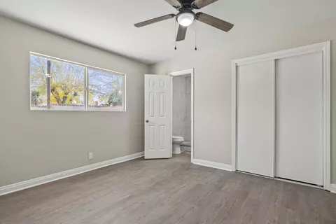 44532 Andale Ave, Lancaster, CA 93535 photo 2