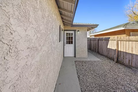 44532 Andale Ave, Lancaster, CA 93535 photo 32