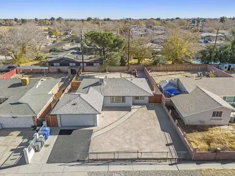 44532 Andale Ave, Lancaster, CA 93535 photo 42