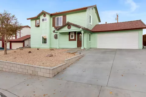 37620 Kimberly Ln, Palmdale, CA 93550